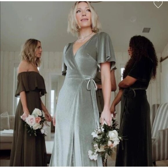 Baltic Born Women’s Meghan Maxi Wrap Velvet Dress in Sage Light Green Size S - Picture 1 of 8